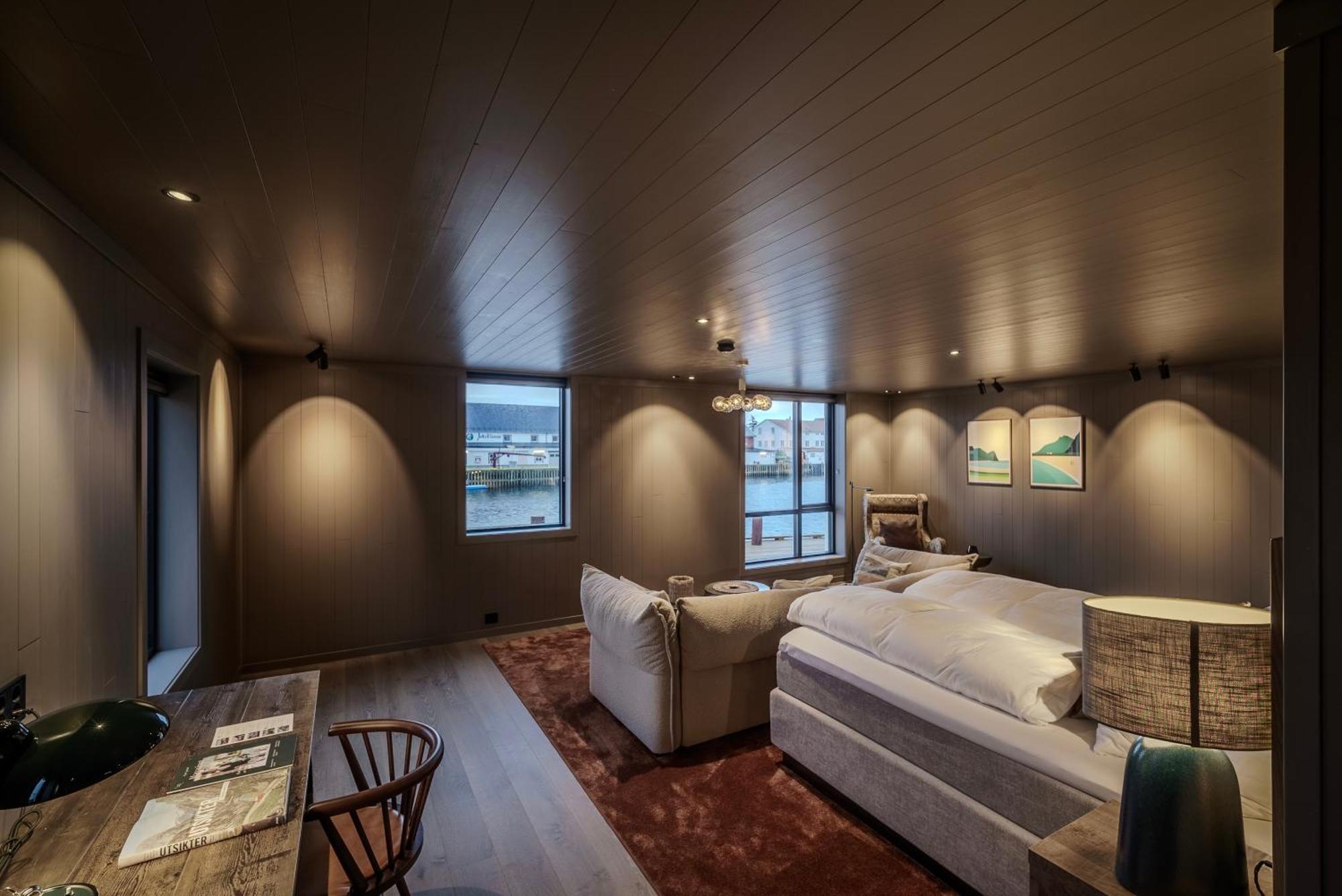 Henningsvaer Bryggehotell - By Classic Norway Hotels Exterior foto