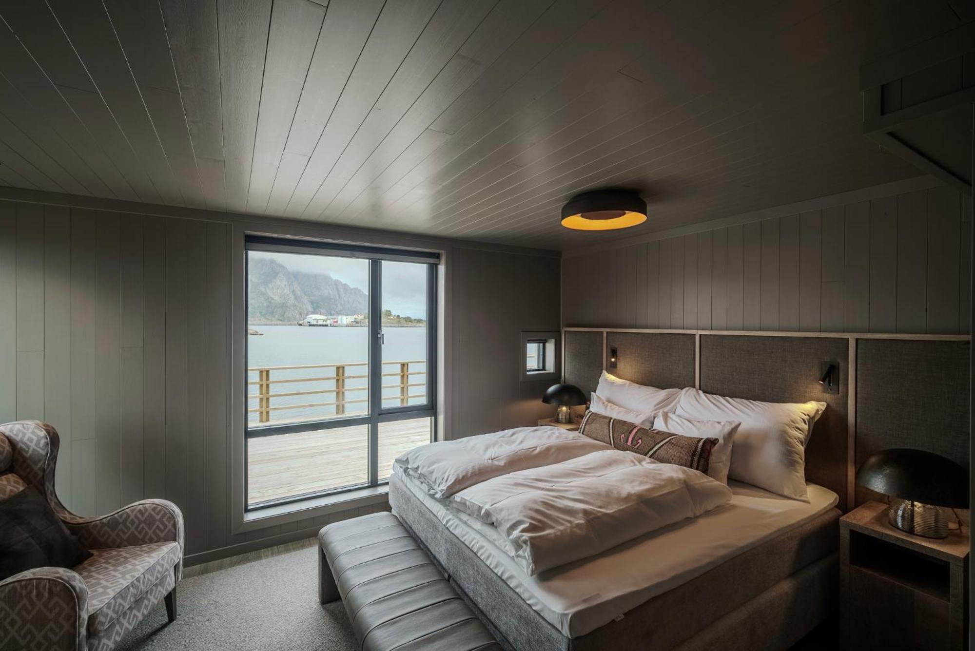 Henningsvaer Bryggehotell - By Classic Norway Hotels Exterior foto