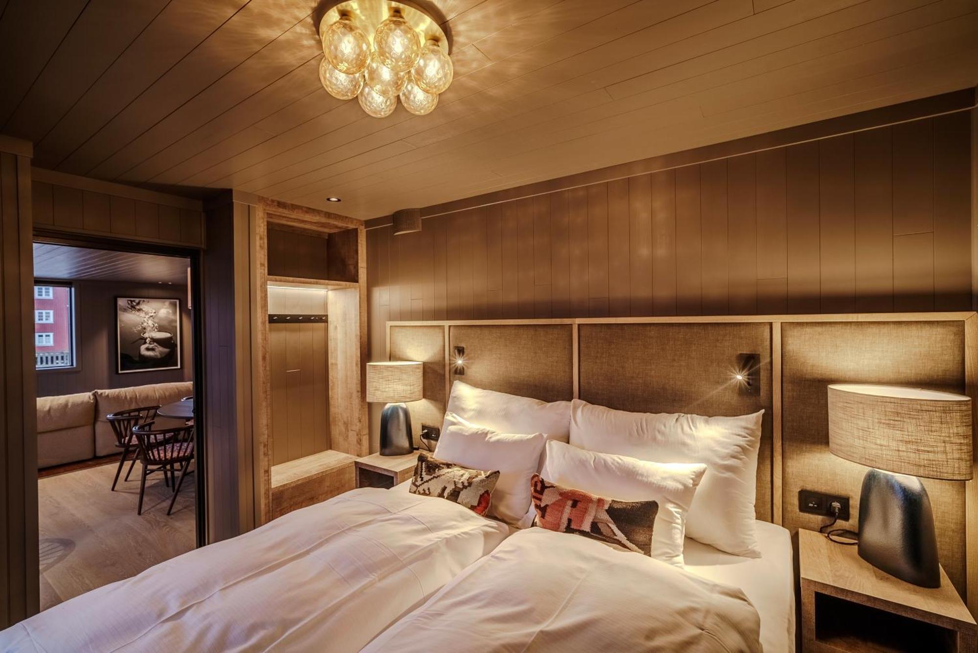 Henningsvaer Bryggehotell - By Classic Norway Hotels Exterior foto