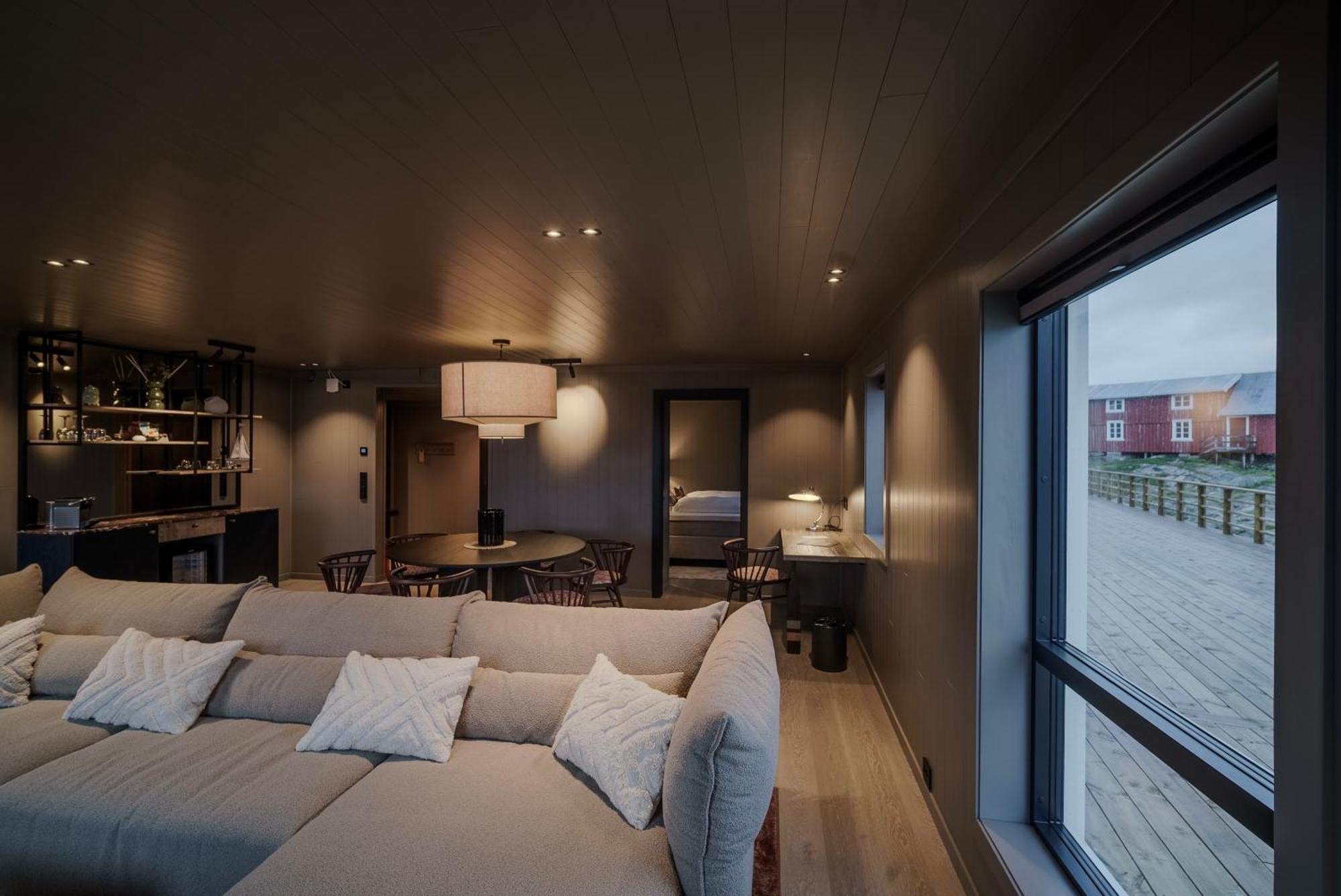 Henningsvaer Bryggehotell - By Classic Norway Hotels Exterior foto