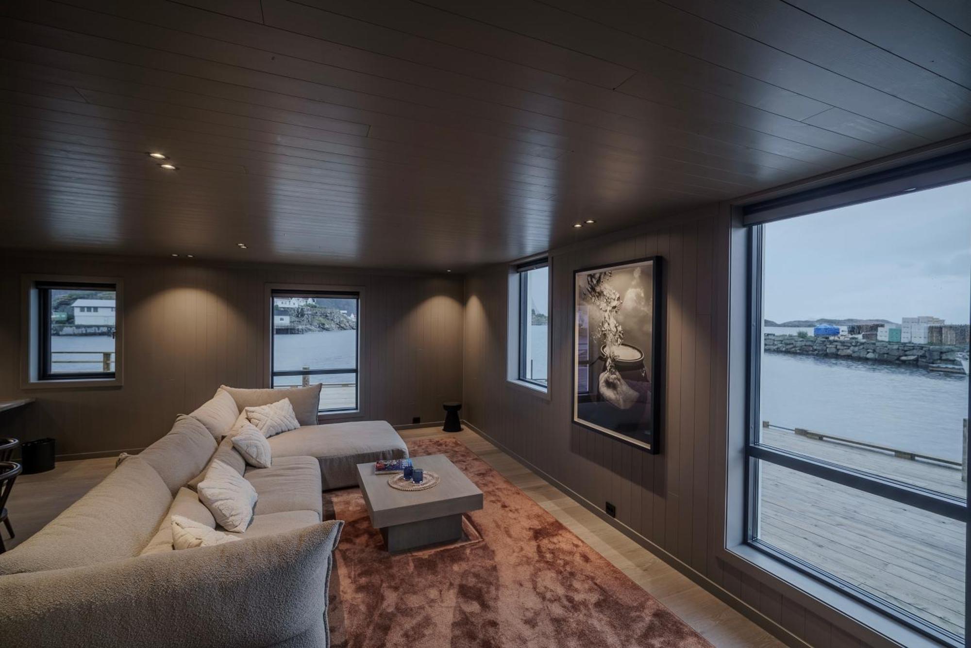 Henningsvaer Bryggehotell - By Classic Norway Hotels Exterior foto